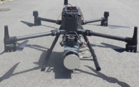 Matrice 300 RTK（レーザ機材搭載ドローン）